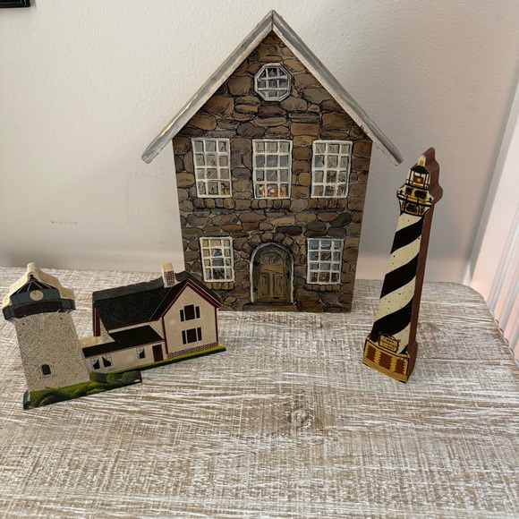 Unbranded Other - Vintage Handmade and Hand-painted in Massachusetts wooden houses and lighthouses